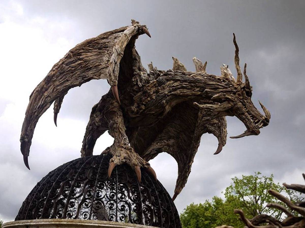 ВИВЕРН дракон скульптура